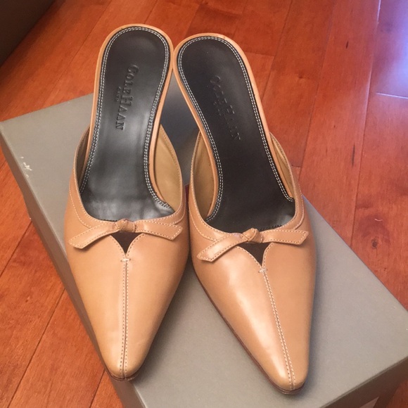 Cole Haan bow tie pumps! - Picture 2 of 7